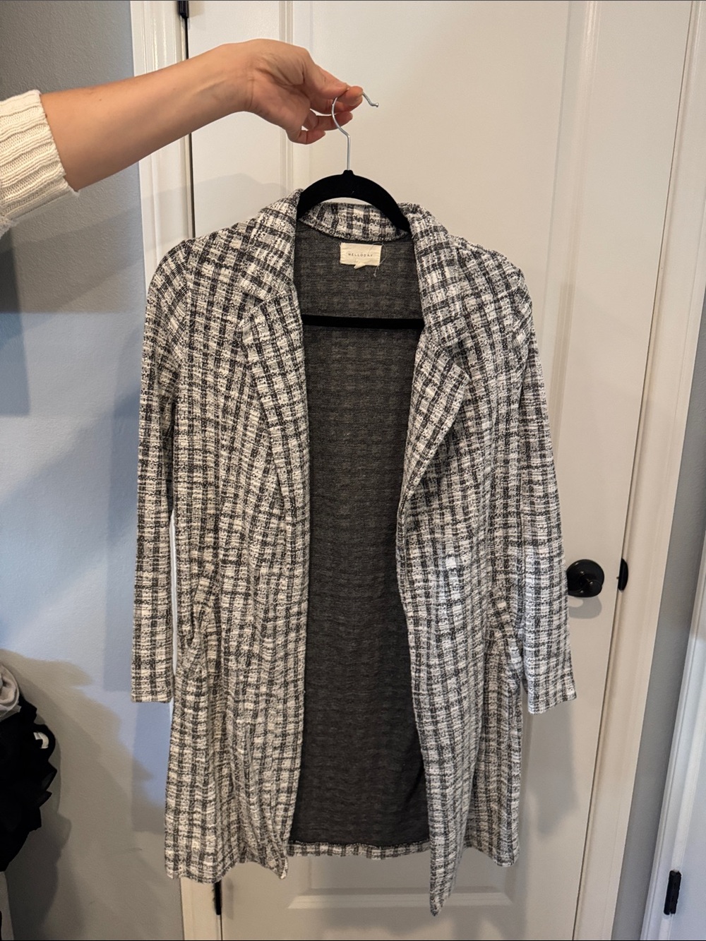 MELLODAY Black and White Open-Front Knit Blazer